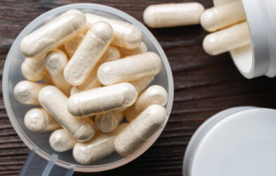 Supplement pills, glucosamine