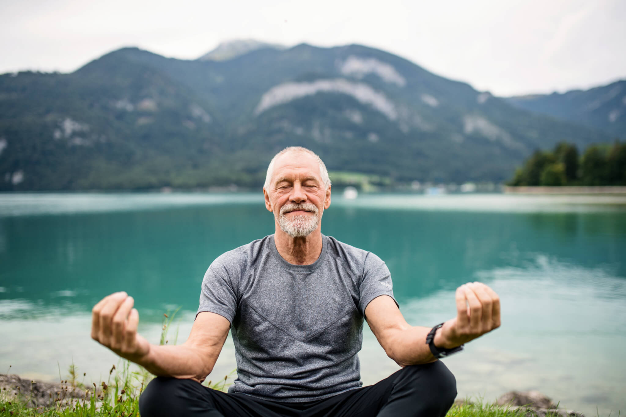 Meditating each day activates genes that fight off cancer and viruses like COVID-19 - Study Finds
