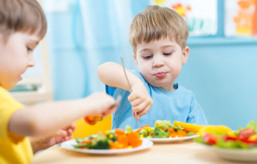 Children eating vegetables