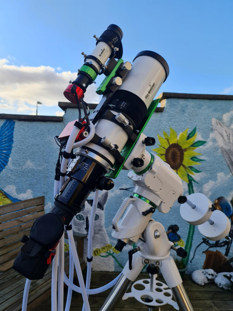 Configuración del telescopio del jardín trasero de Bryan Shaw